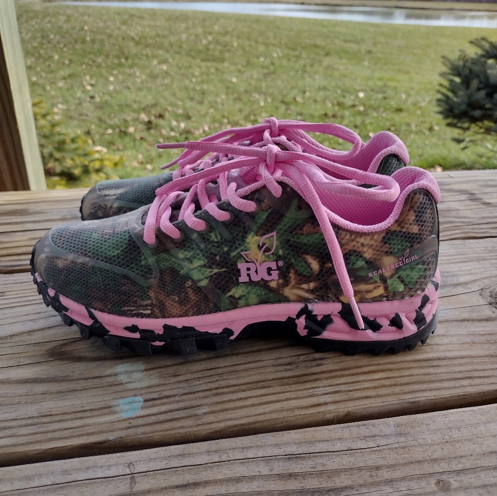 Realtree Girl Sneakers pink and camouflage